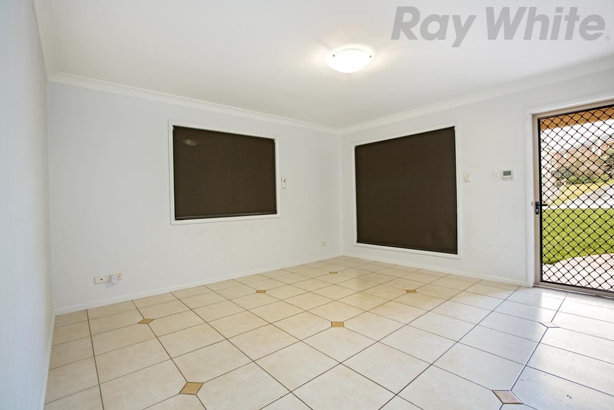 9 Gerarda Place, West Hoxton - Thumbnail 2