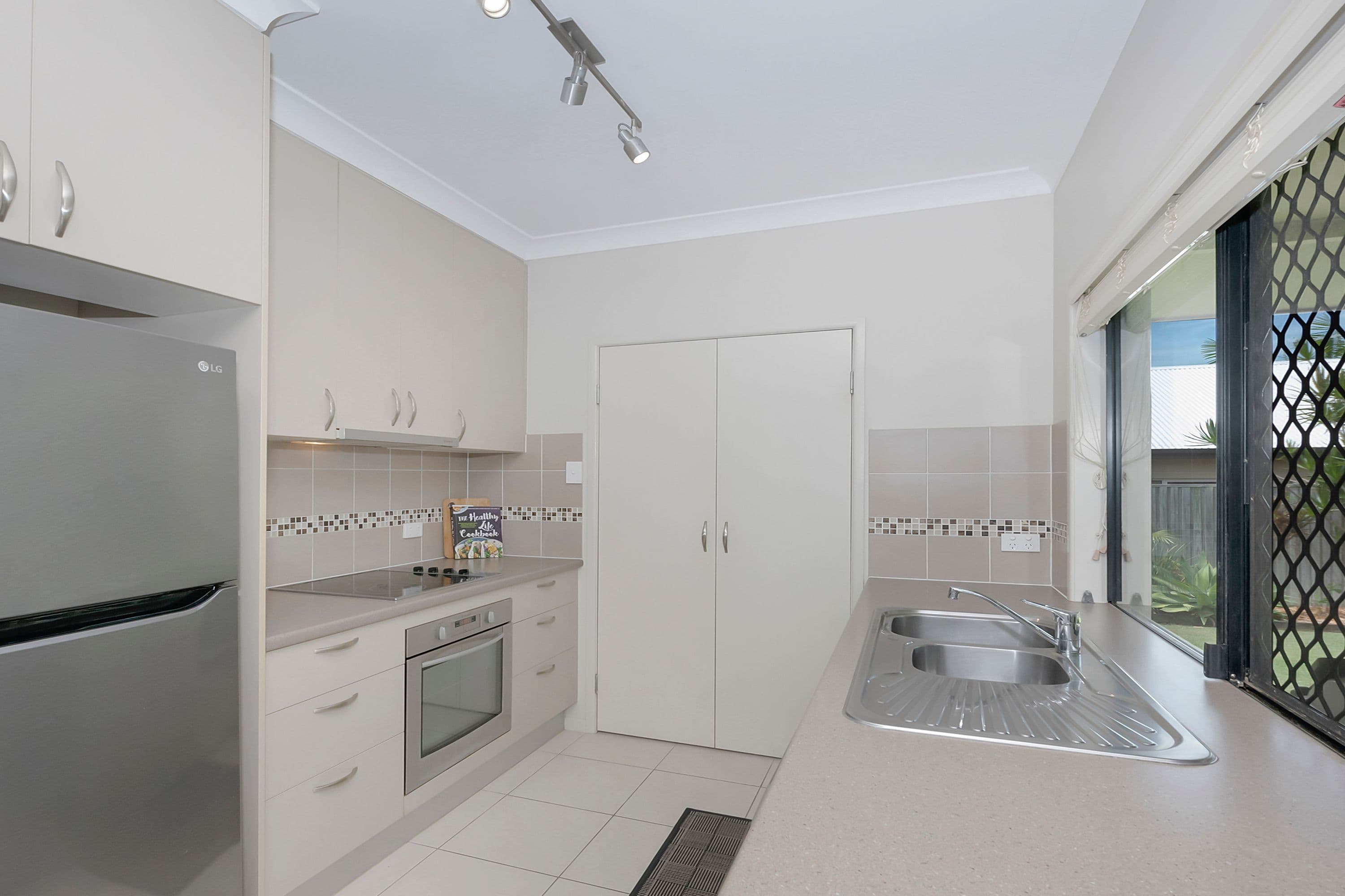 12 Channel Street, Bushland Beach QLD 4818, Bushland Beach - Thumbnail 5