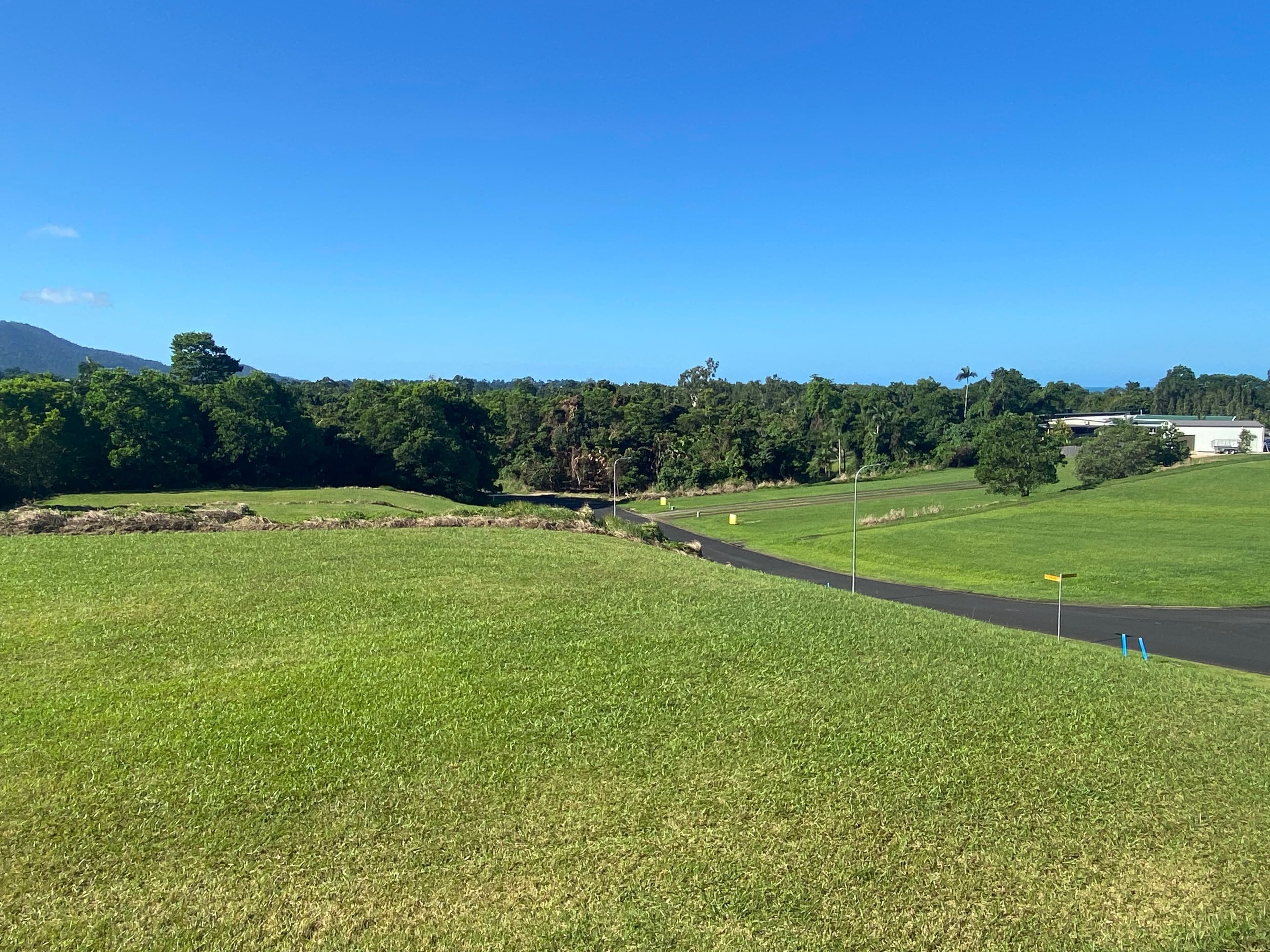 Oceanview Drive, Wongaling Beach QLD 4852, Wongaling Beach - Thumbnail 2