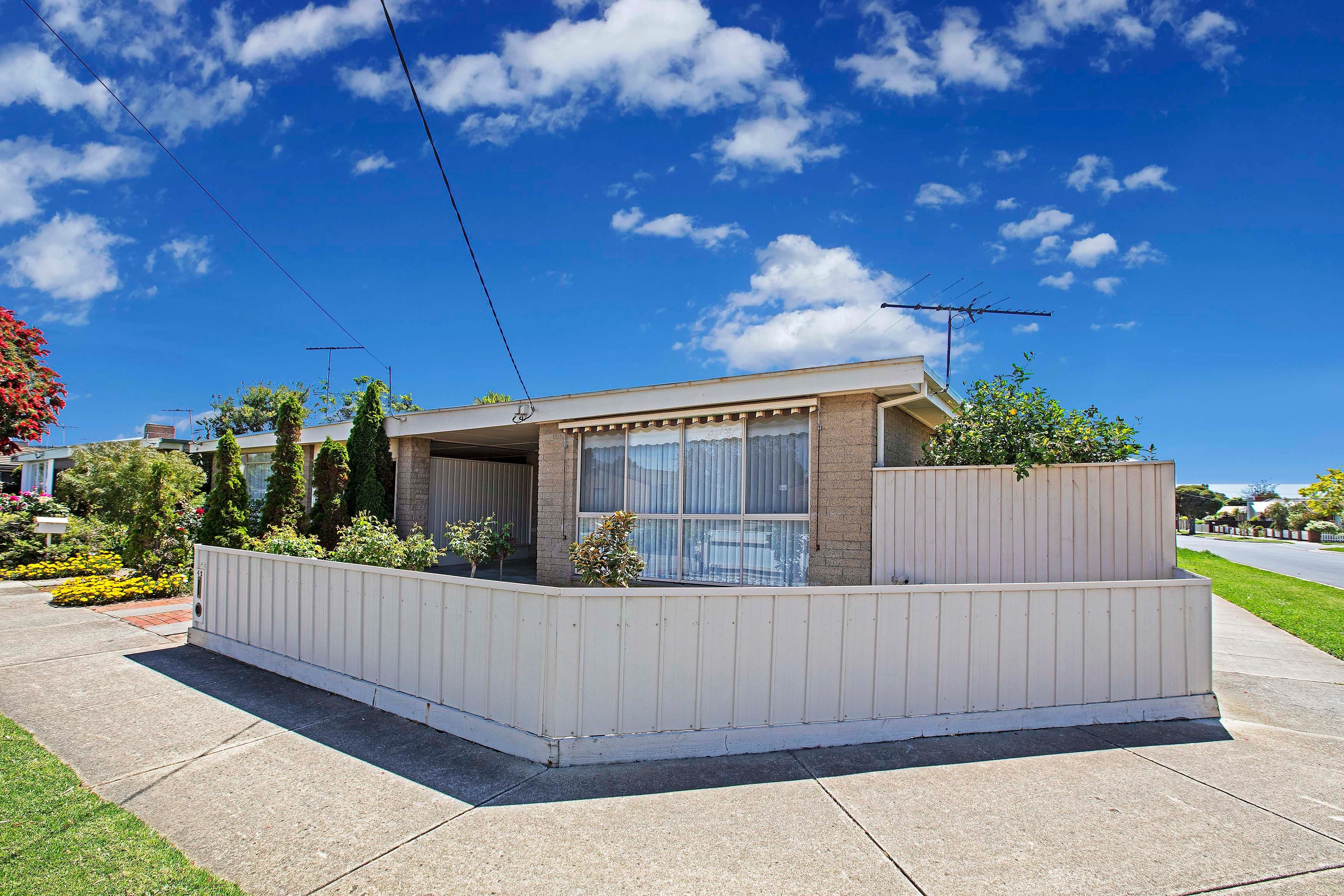 42 Watson Avenue, Belmont VIC 3216, Belmont - Thumbnail 2