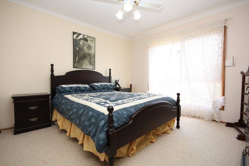 42 Jeanette Crescent, ABERFOYLE PARK SA 5159, Aberfoyle Park - Thumbnail 8