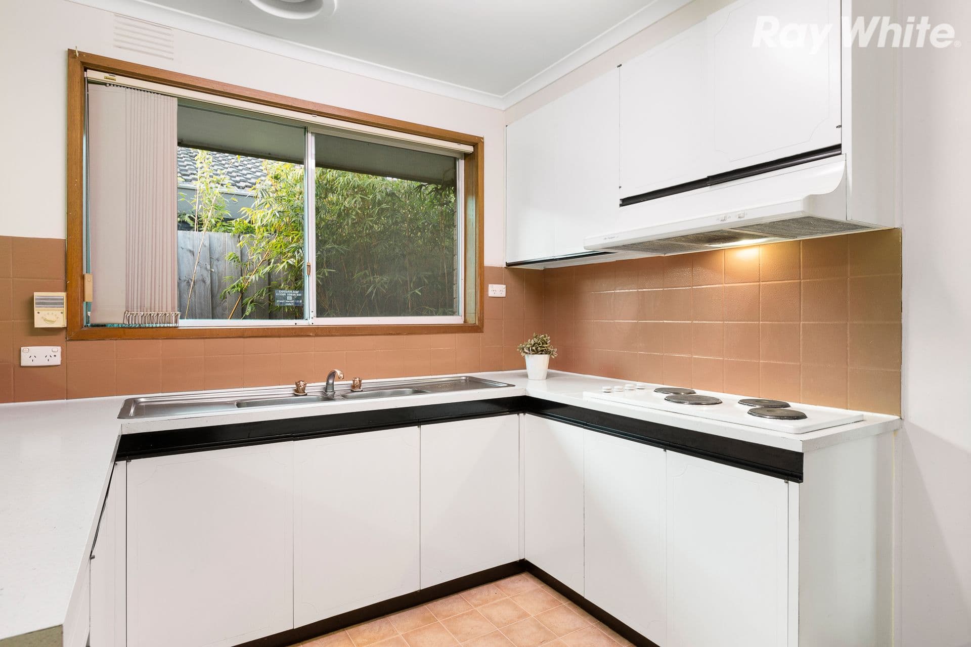 8 Hicks Street, Parkdale VIC 3195, Parkdale - Thumbnail 3