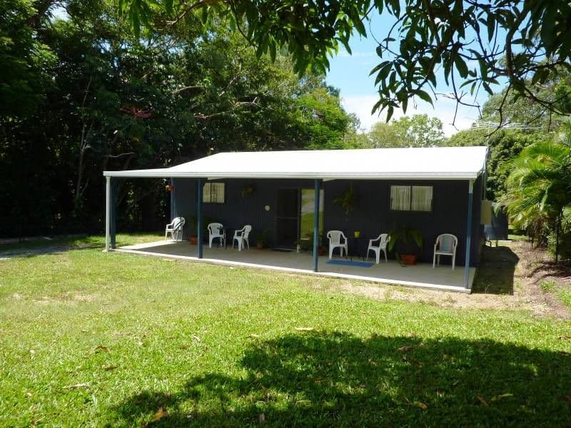 5 Kataryn Avenue, GRASSTREE BEACH QLD 4740, Grasstree Beach - Thumbnail 2