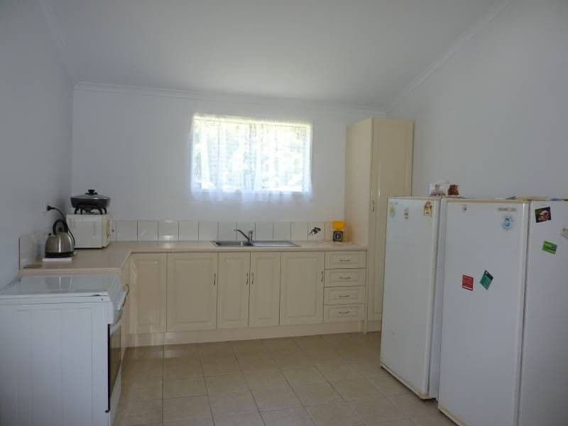5 Kataryn Avenue, GRASSTREE BEACH QLD 4740, Grasstree Beach - Thumbnail 3