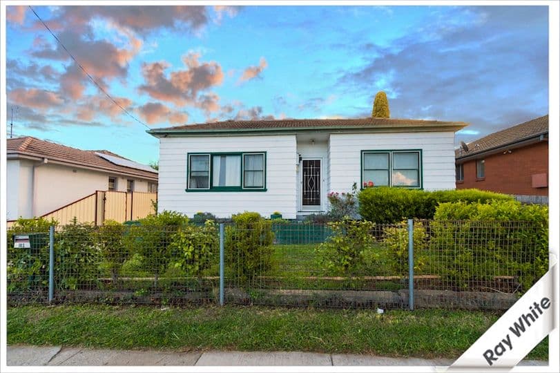 24 Cooma Street, Queanbeyan - Image 1