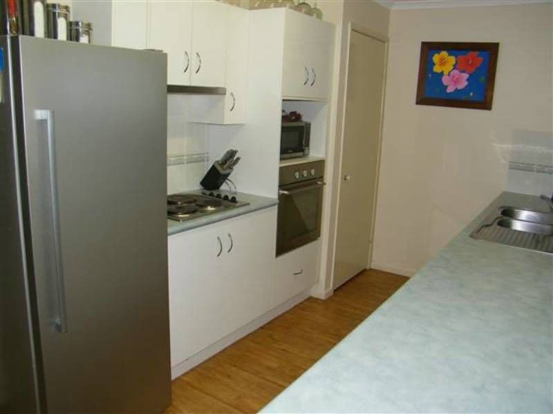1 Benjamin Court, GLADSTONE QLD 4680, Gladstone - Thumbnail 4