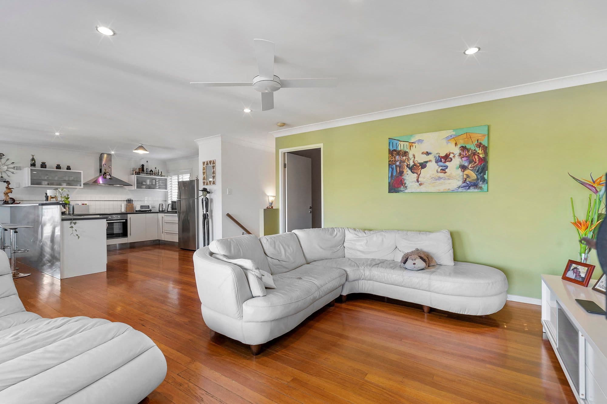 112 Newnham Road, Mount Gravatt East QLD 4122, Mount Gravatt East - Thumbnail 2