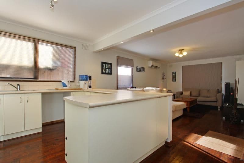 44 Seventh Avenue, ROSEBUD VIC 3939, Rosebud - Thumbnail 5