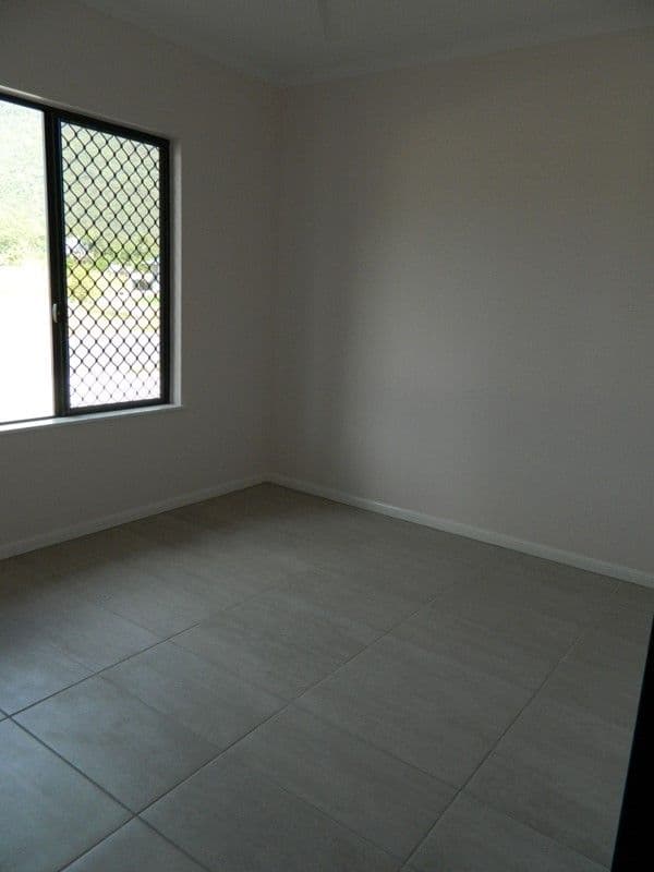24 Newman Street, GORDONVALE QLD 4865, Gordonvale - Thumbnail 8