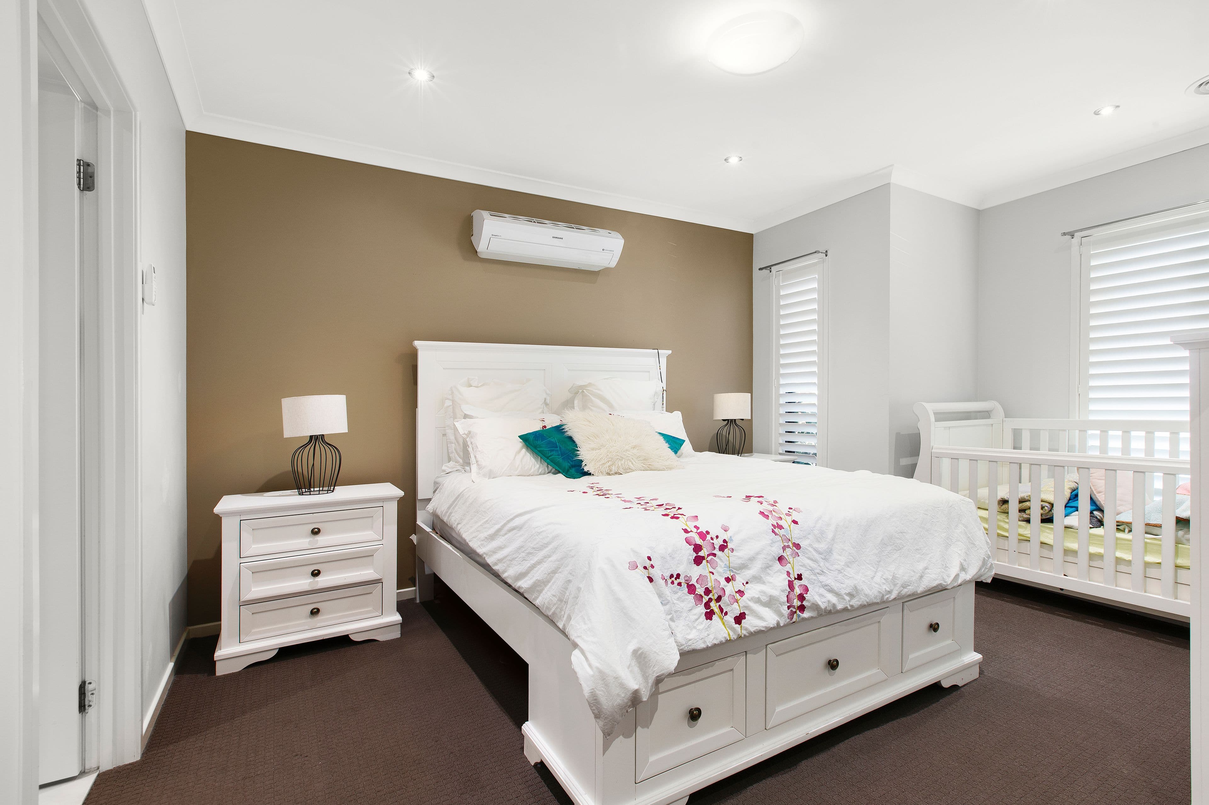 17 Brightstone Drive, Clyde North VIC 3978, Clyde North - Thumbnail 3