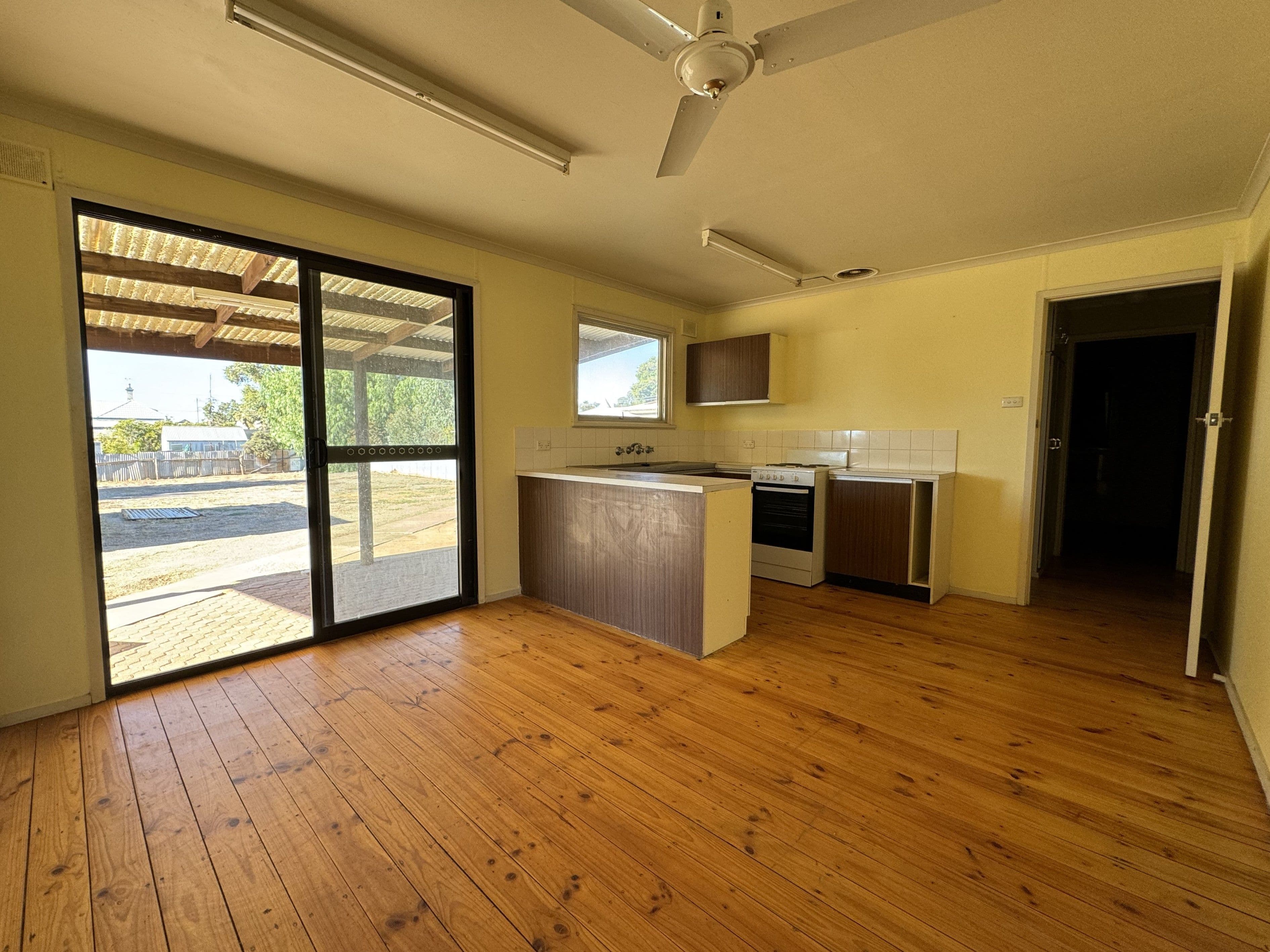 16 Fourth Street, Quorn SA 5433, Quorn - Thumbnail 4