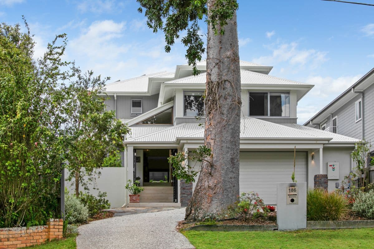 186 Cliveden Avenue, Corinda QLD 4075, Corinda - Image 1