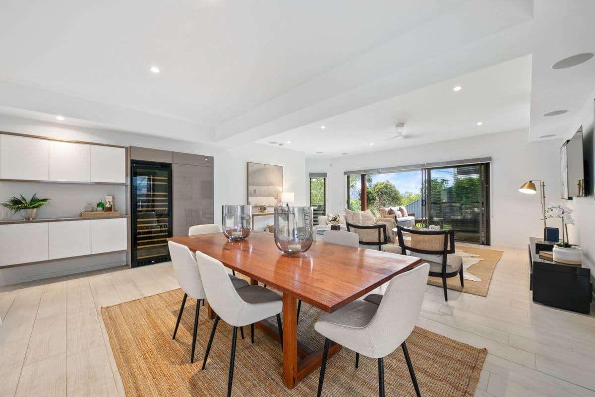 186 Cliveden Avenue, Corinda QLD 4075, Corinda - Thumbnail 4