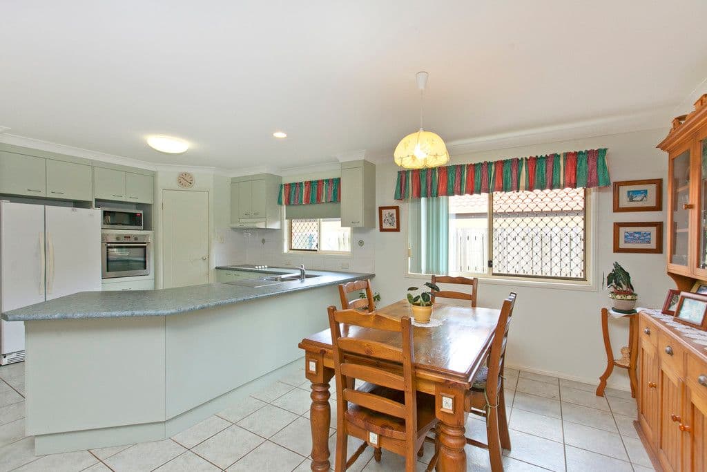 26 Schonrock Street, WELLINGTON POINT QLD 4160, Wellington Point - Thumbnail 5
