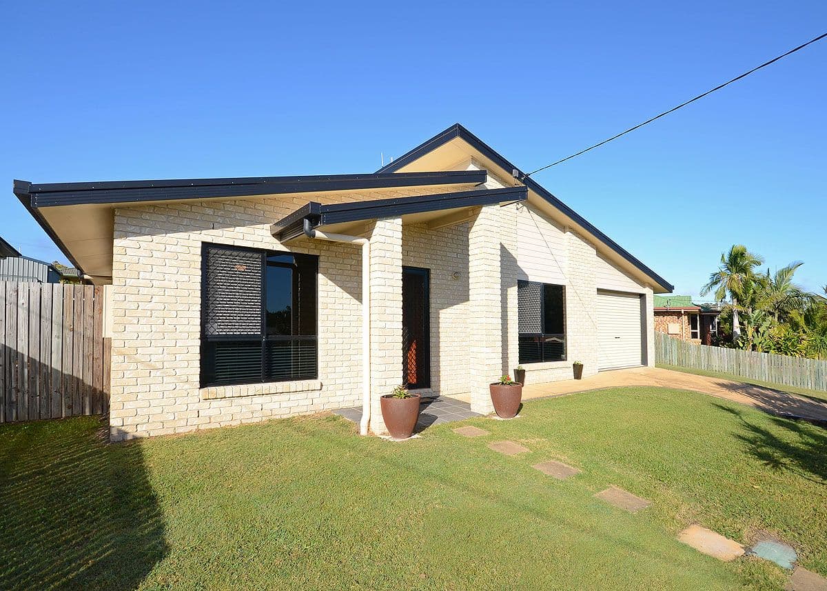 5 Carolyn Street, Dundowran Beach QLD 4655, Dundowran Beach - Image 1