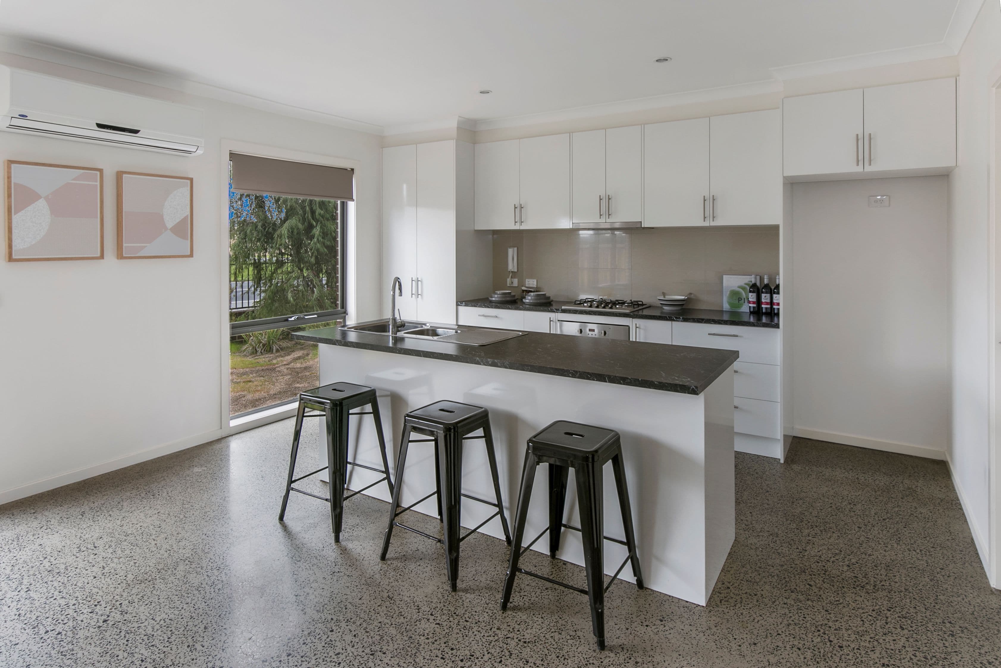 3 Gibson Court, Carrum Downs VIC 3201, Carrum Downs - Thumbnail 2