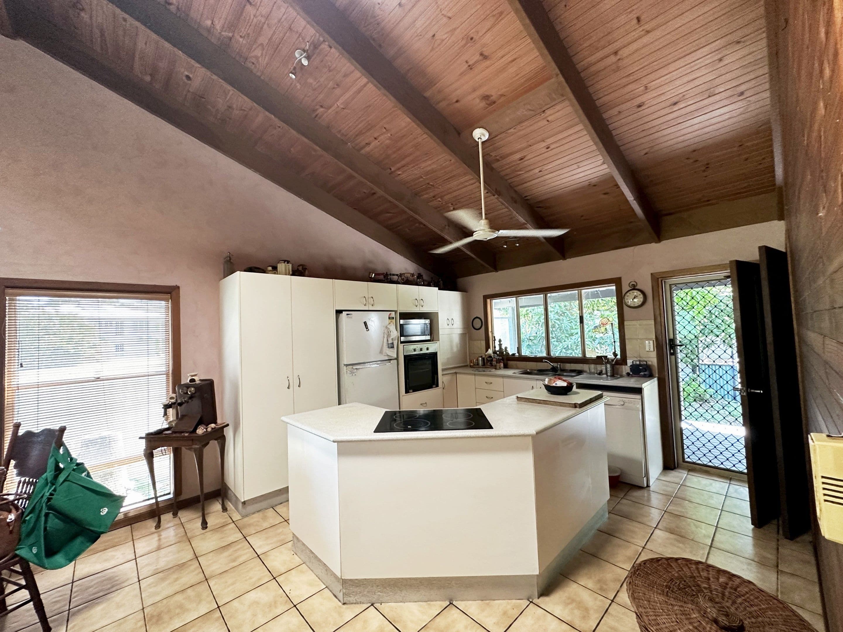 3 Seafarer Street, SOUTH MISSION QLD 4852, South Mission Beach - Thumbnail 3