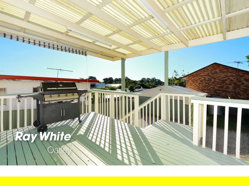 70 Henry Lawson Drive, Peakhurst - Thumbnail 3