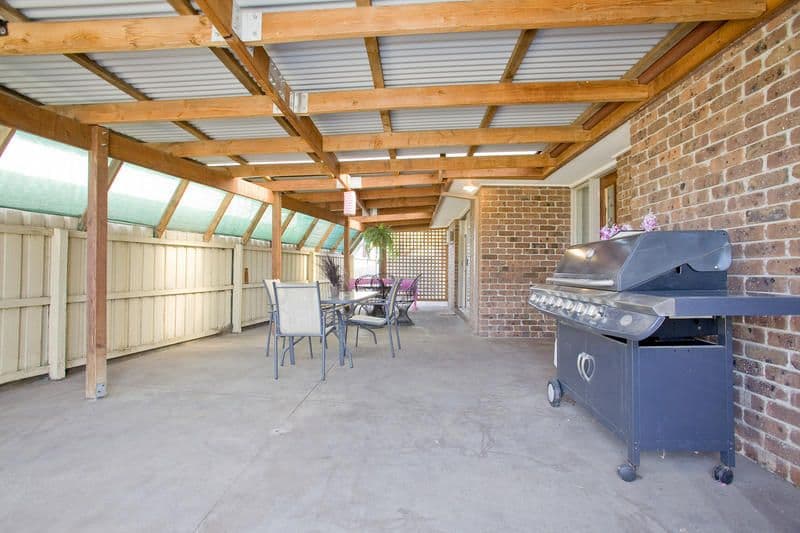 23  Carbine Drive, ST ALBANS PARK VIC 3219, St Albans Park - Thumbnail 4