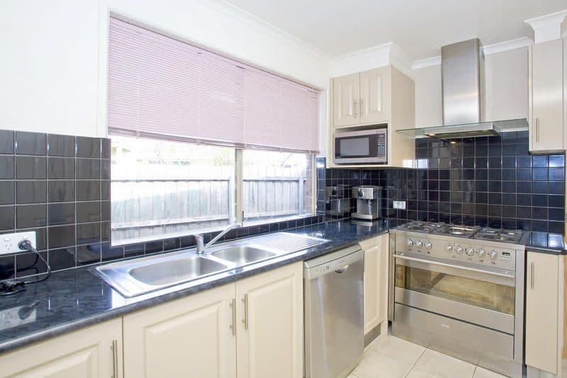 23  Carbine Drive, ST ALBANS PARK VIC 3219, St Albans Park - Thumbnail 6