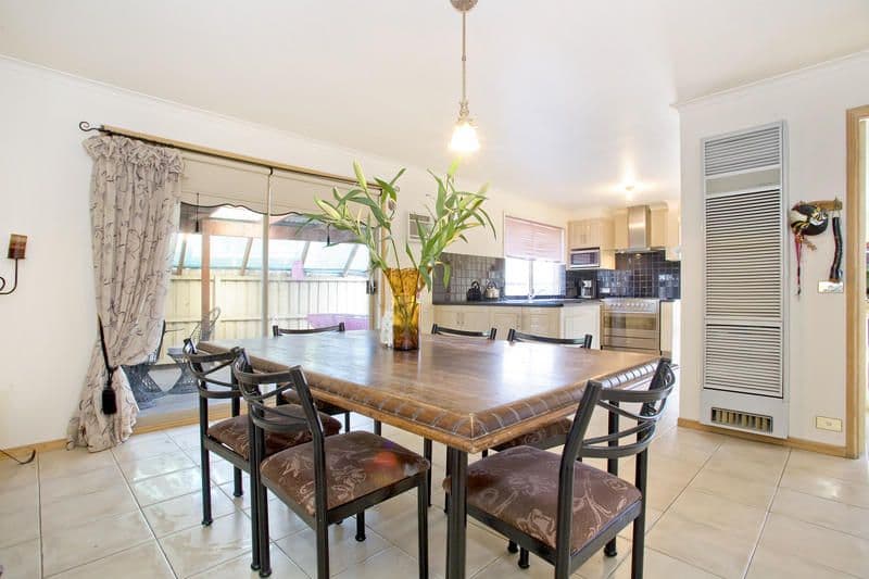 23  Carbine Drive, ST ALBANS PARK VIC 3219, St Albans Park - Thumbnail 8