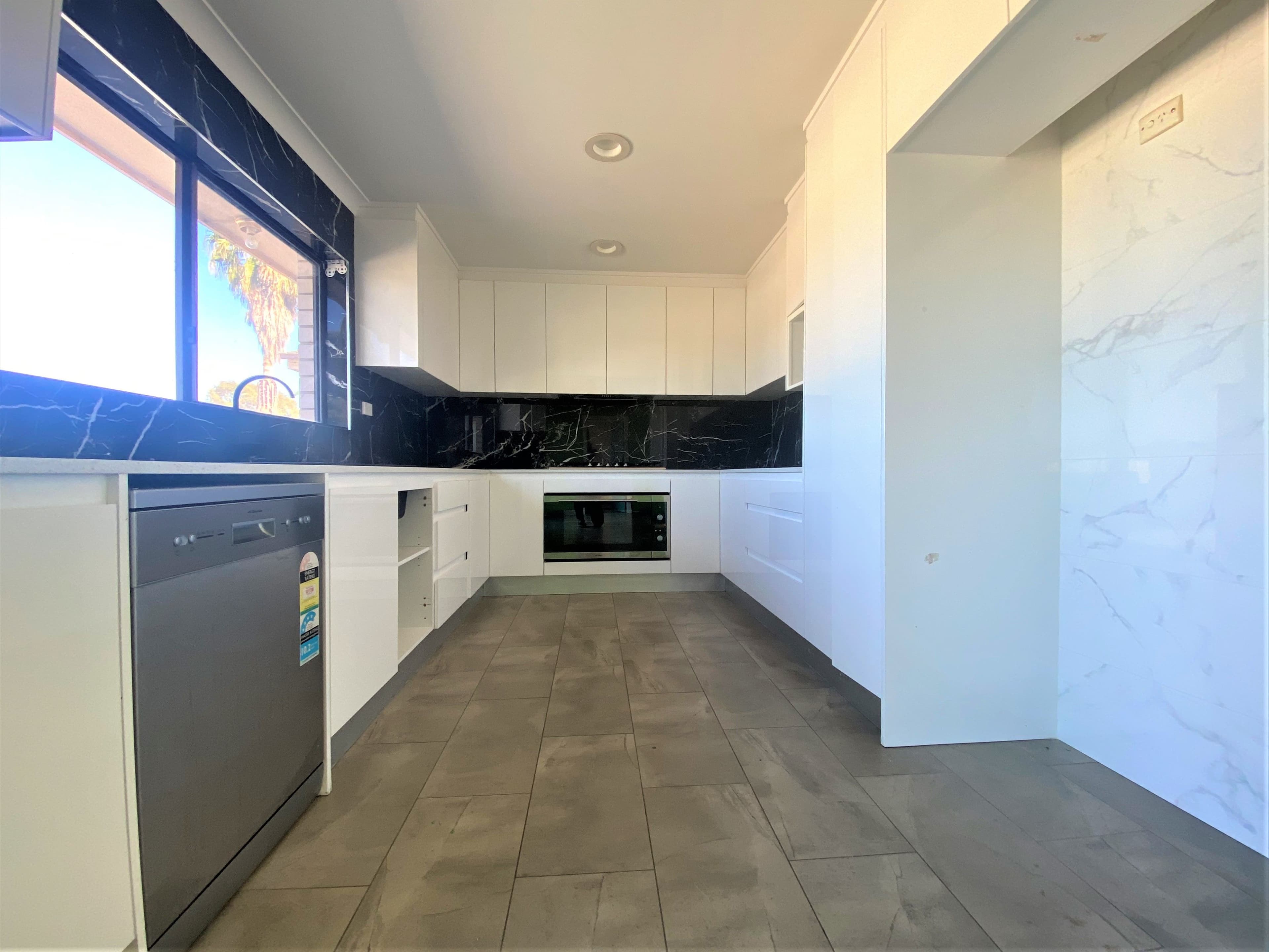 61 Lachlan Street, Young NSW 2594, Young - Thumbnail 2