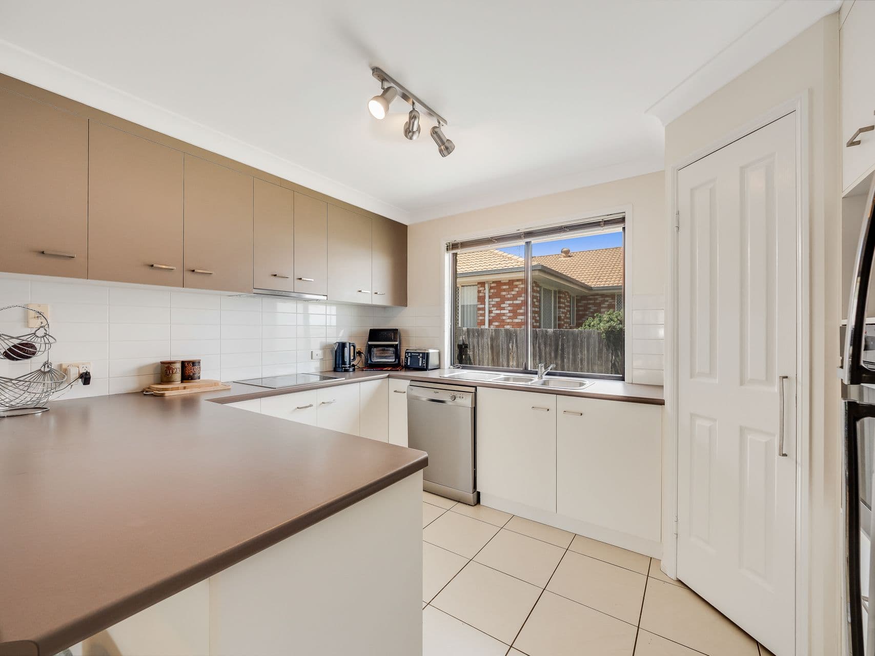 7 Diamantina Drive, Glenvale QLD 4350, Glenvale - Thumbnail 3