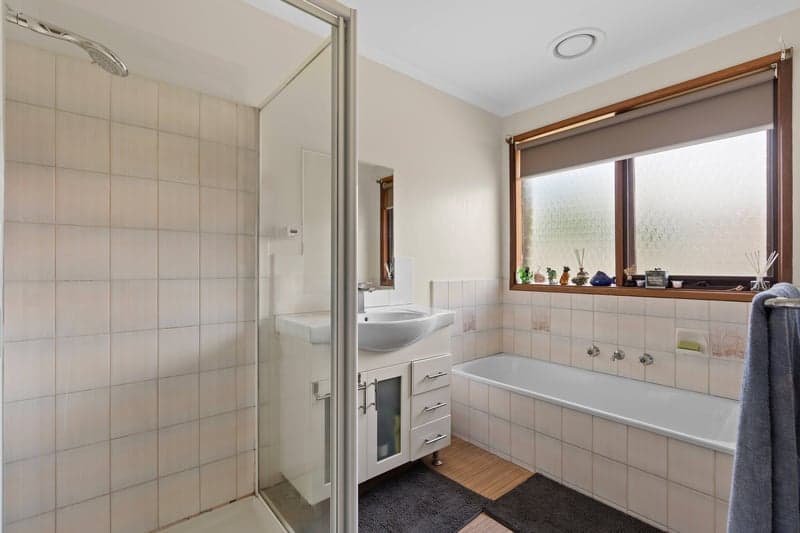 1 Lorraine Court, Pakenham - Thumbnail 6