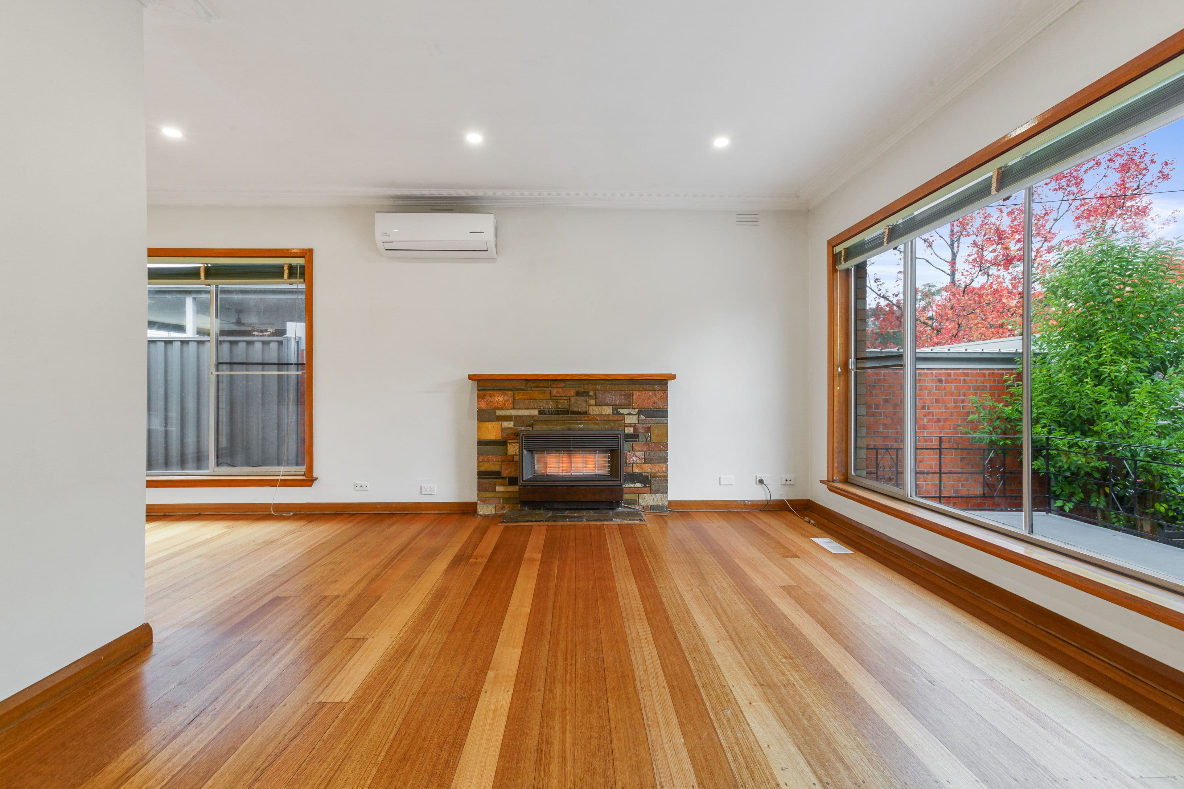 11 Douglas Parade, Croydon VIC 3136, Croydon - Thumbnail 2