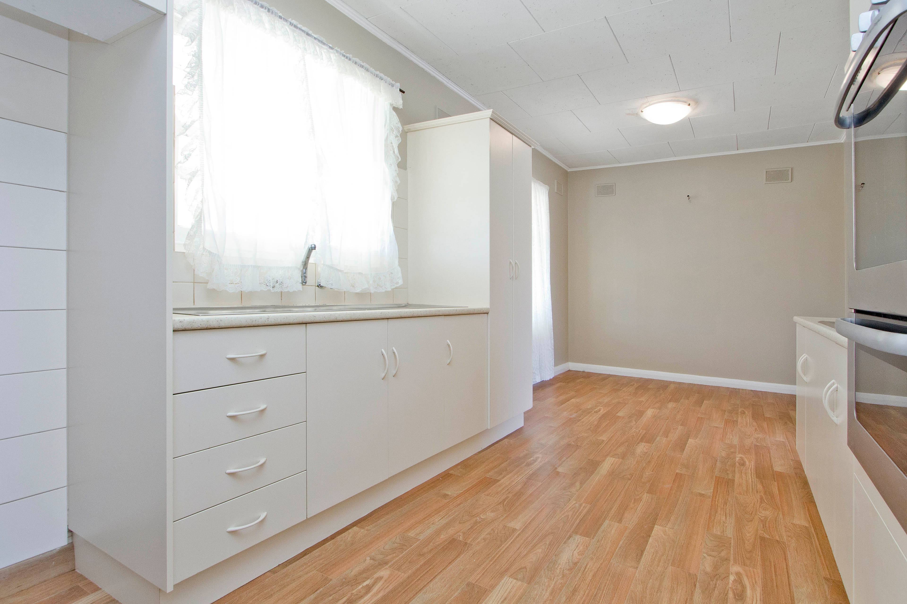 4 Washington Crescent, Findon SA 5023, Findon - Thumbnail 3
