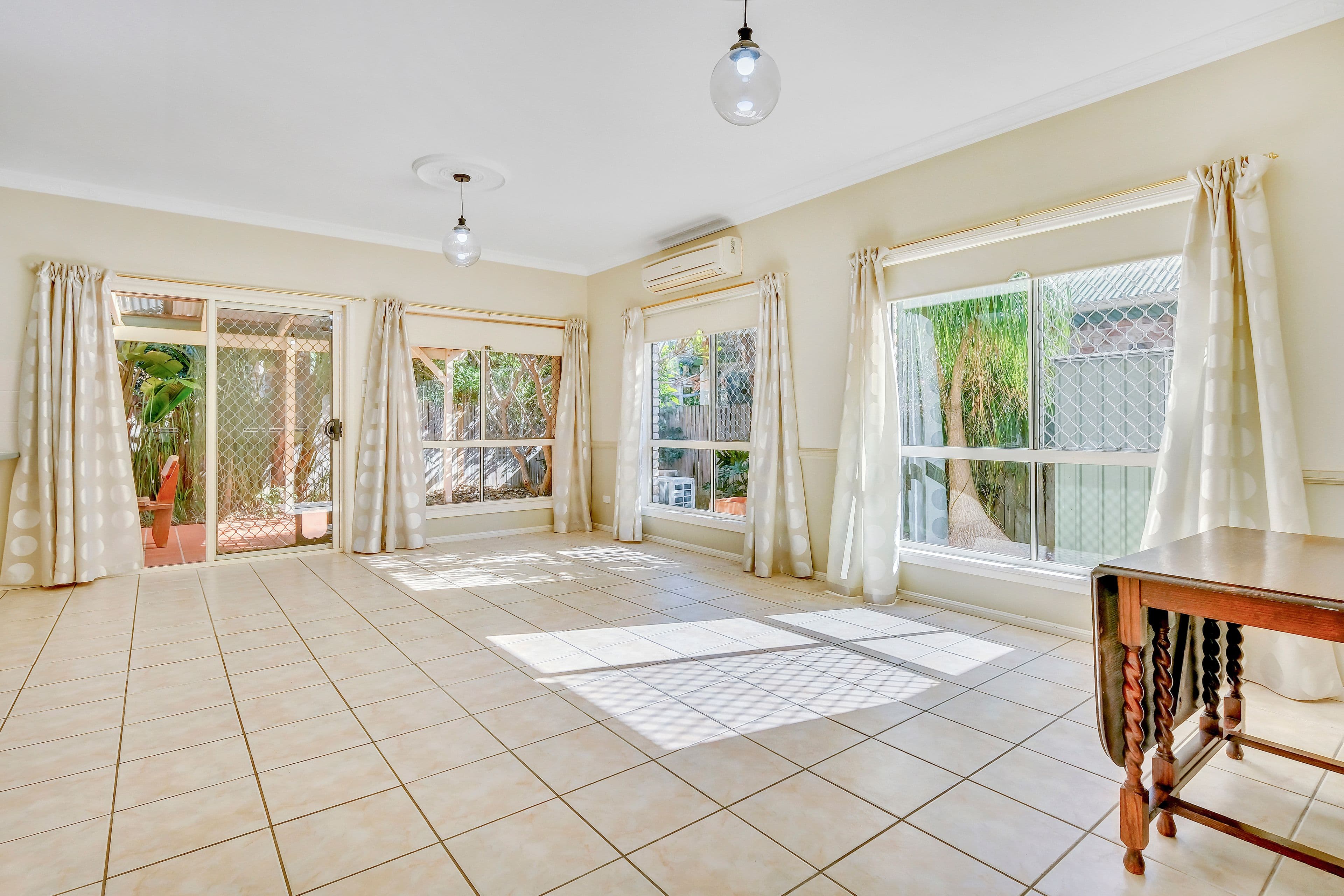 7 CHELSEA Place, Forest Lake QLD 4078, Forest Lake - Thumbnail 5