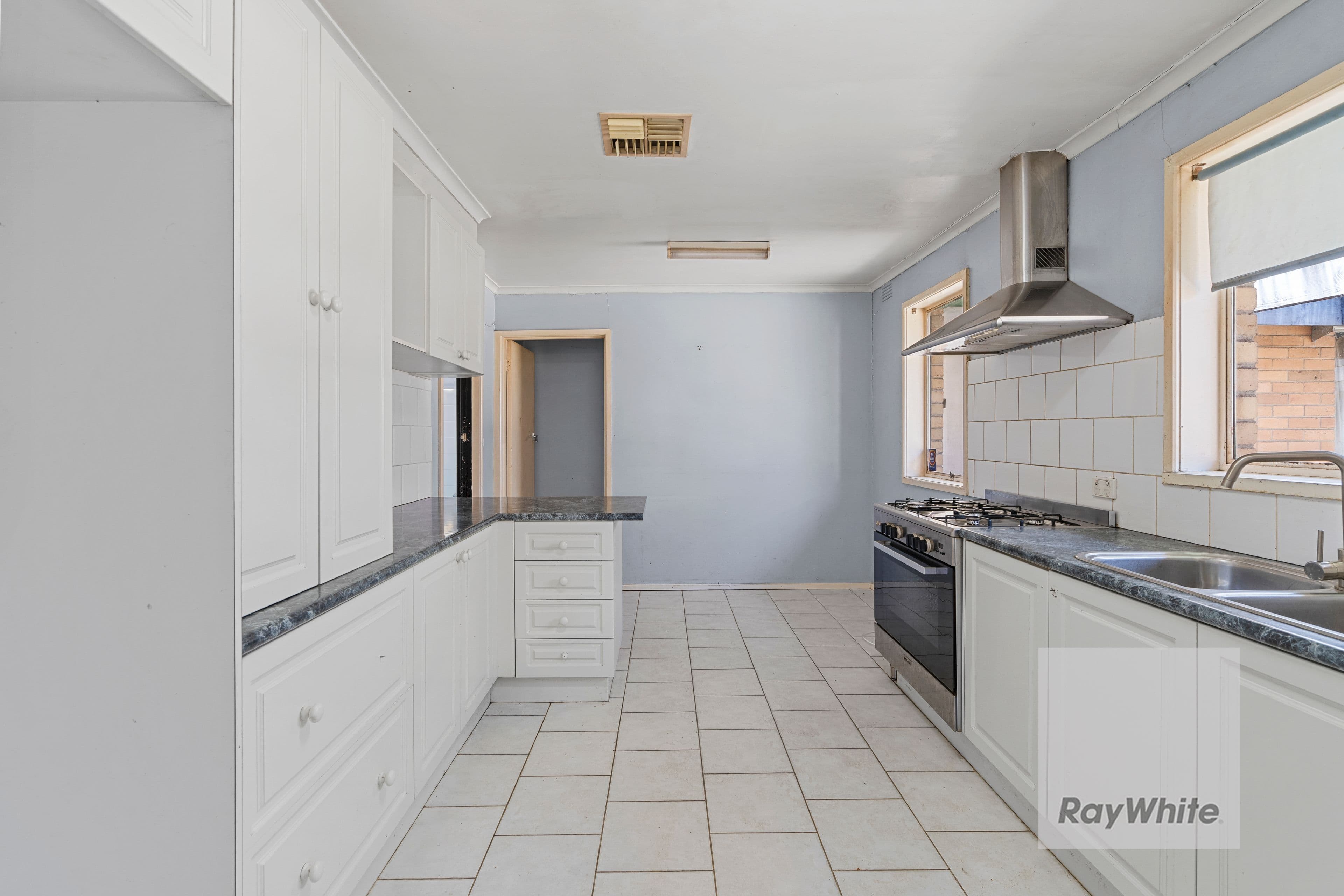 19 Nickson Street, Bundoora VIC 3083, Bundoora - Thumbnail 4