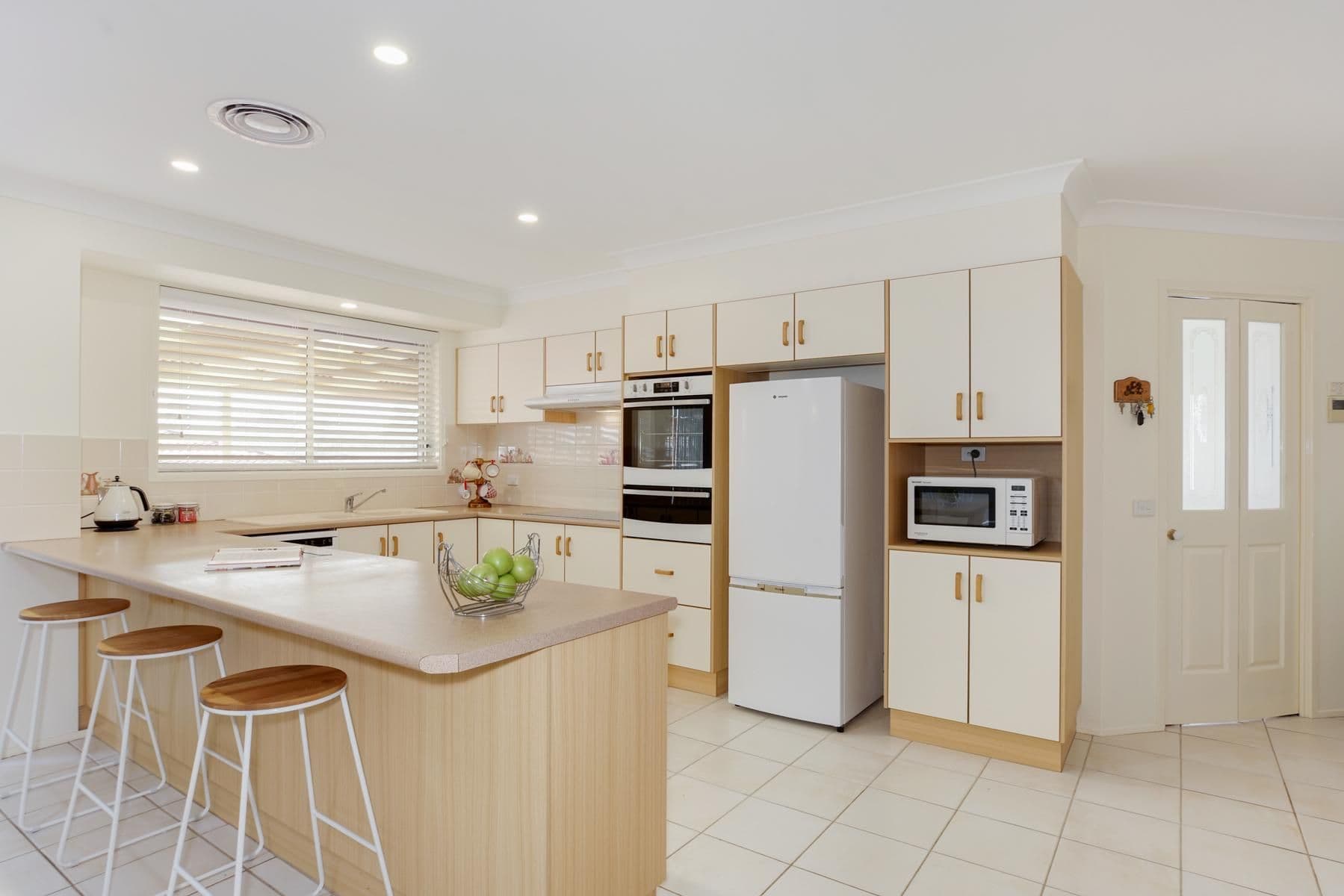 26 Firestone Crescent, Glenmore Park - Thumbnail 4