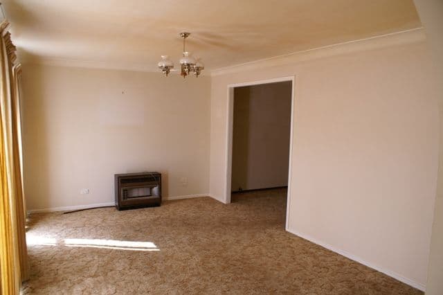 6  Bowen Place, ORANGE NSW 2800, Orange - Thumbnail 2