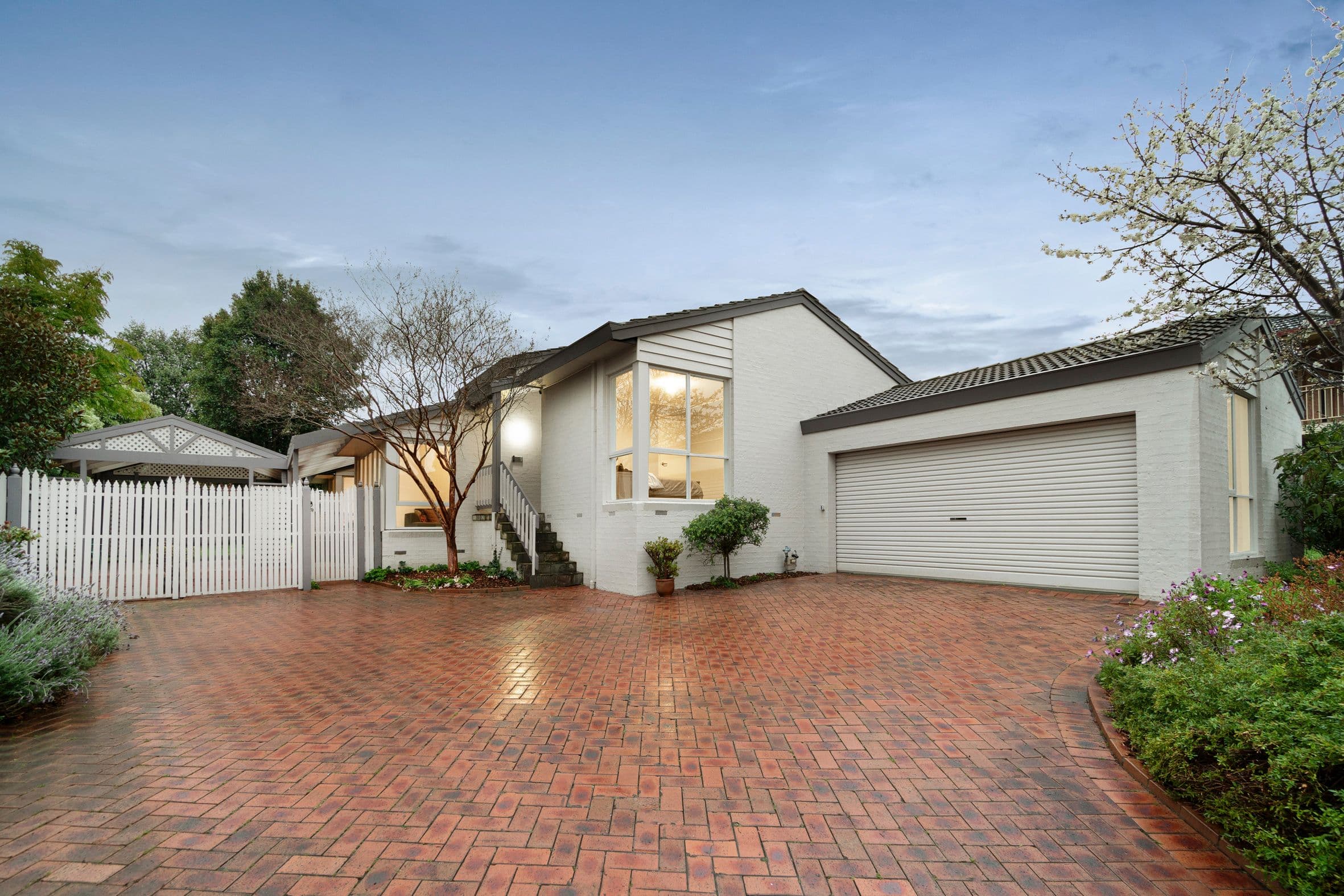 65 Maxine Drive, SAINT HELENA VIC 3088, St Helena - Image 1