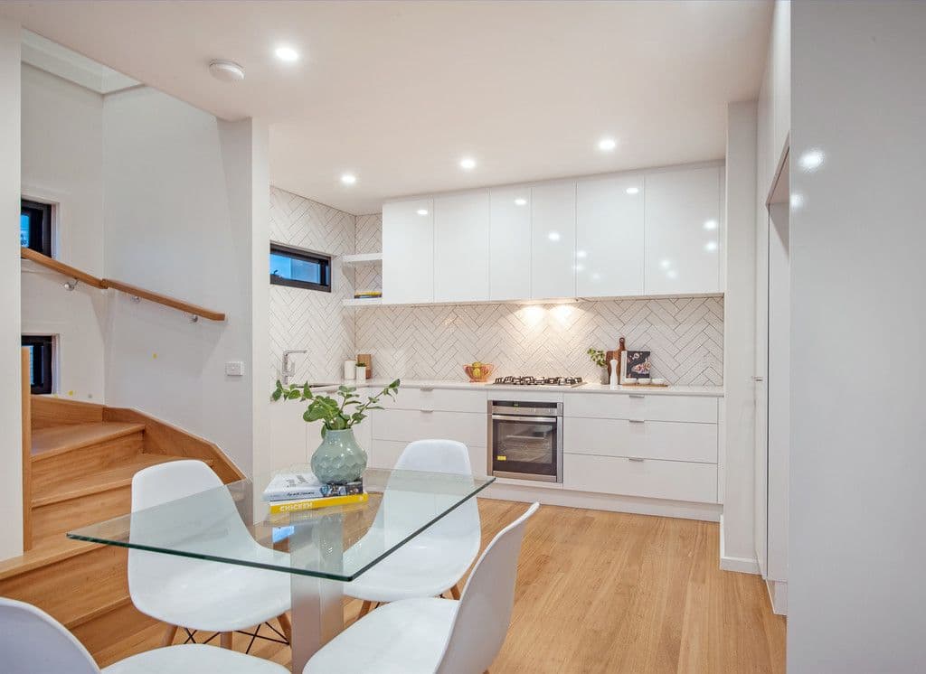 98 Liston Avenue, Reservoir VIC 3073, Reservoir - Thumbnail 4