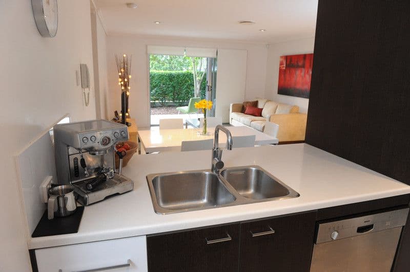 77 Douglas Street, GREENSLOPES QLD 4120, Greenslopes - Thumbnail 4