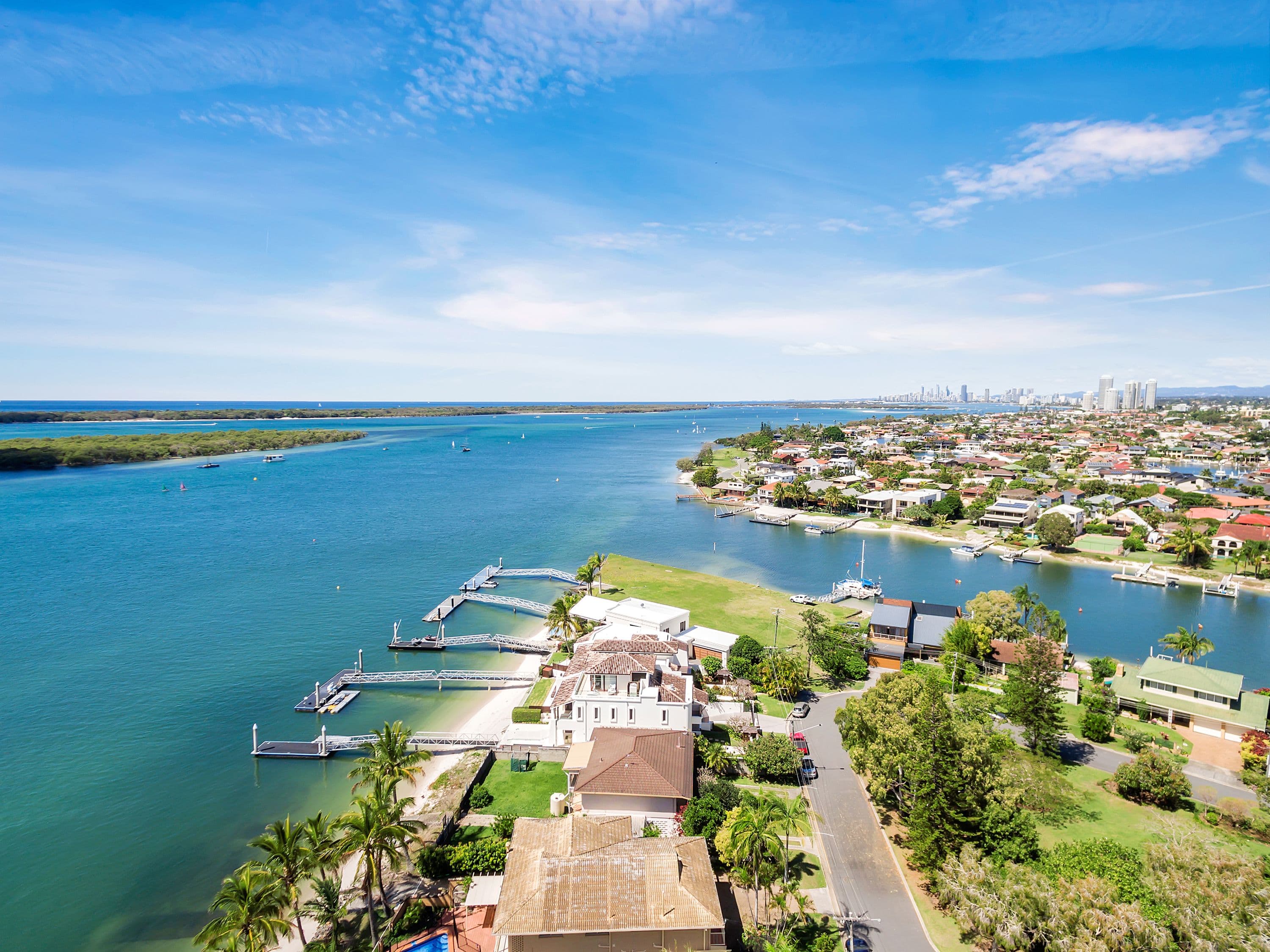 4 Poinsettia Avenue, Runaway Bay QLD 4216, Runaway Bay - Thumbnail 5