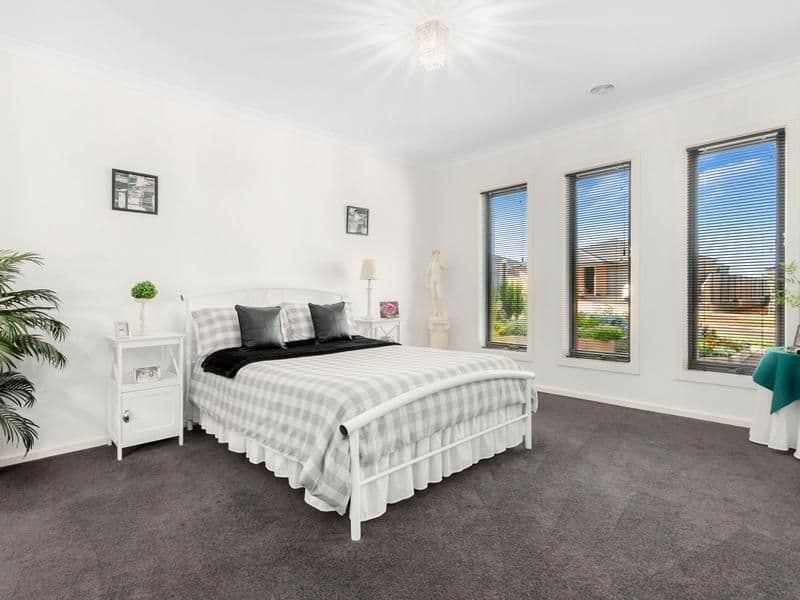 17 Golden Avenue, Warragul VIC 3820, Warragul - Thumbnail 7