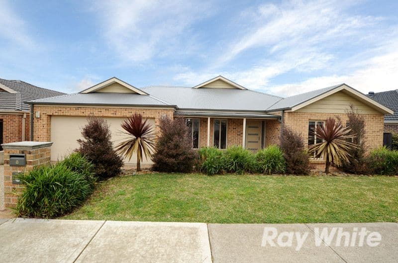 8 Southgate Drive, BERWICK VIC 3806, Berwick - Image 1