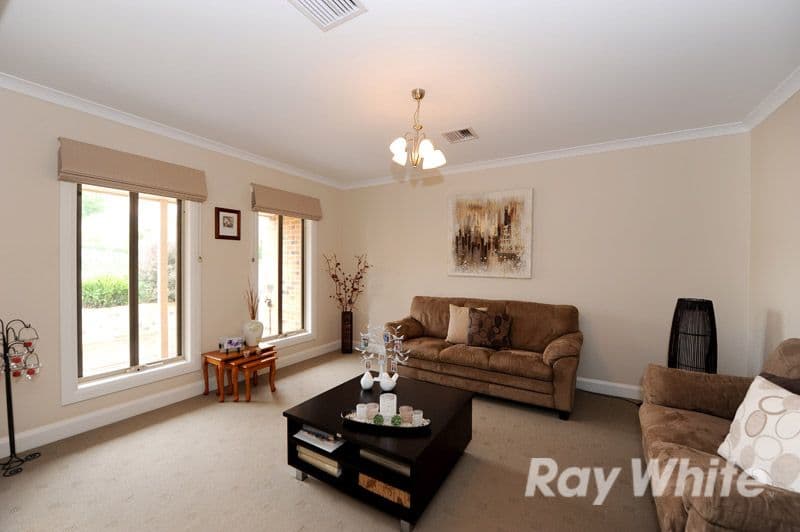 8 Southgate Drive, BERWICK VIC 3806, Berwick - Thumbnail 5