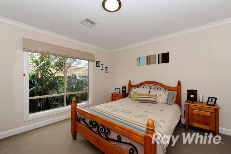 8 Southgate Drive, BERWICK VIC 3806, Berwick - Thumbnail 7