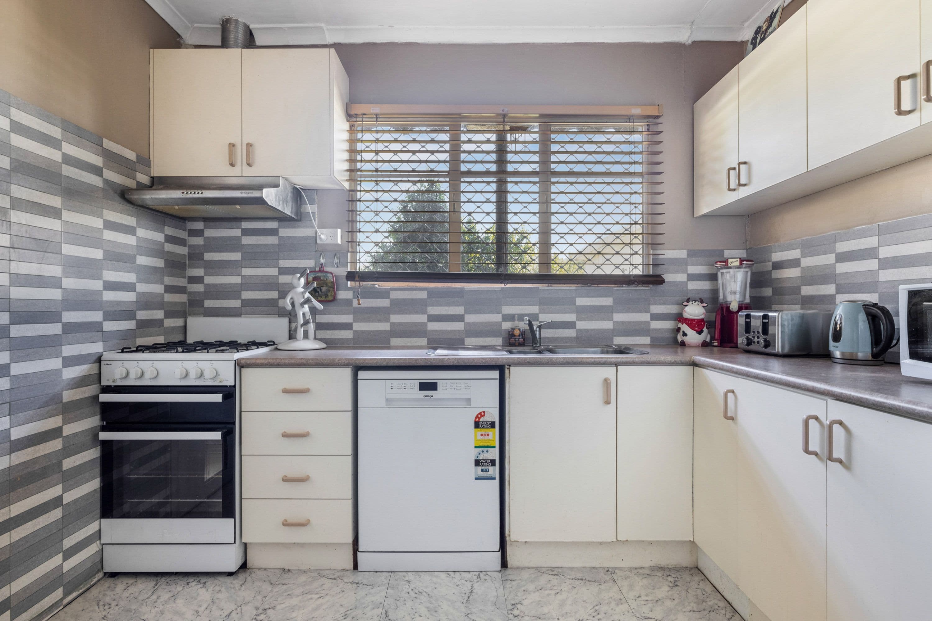 213 Widford Street, Broadmeadows VIC 3047, Broadmeadows - Thumbnail 4