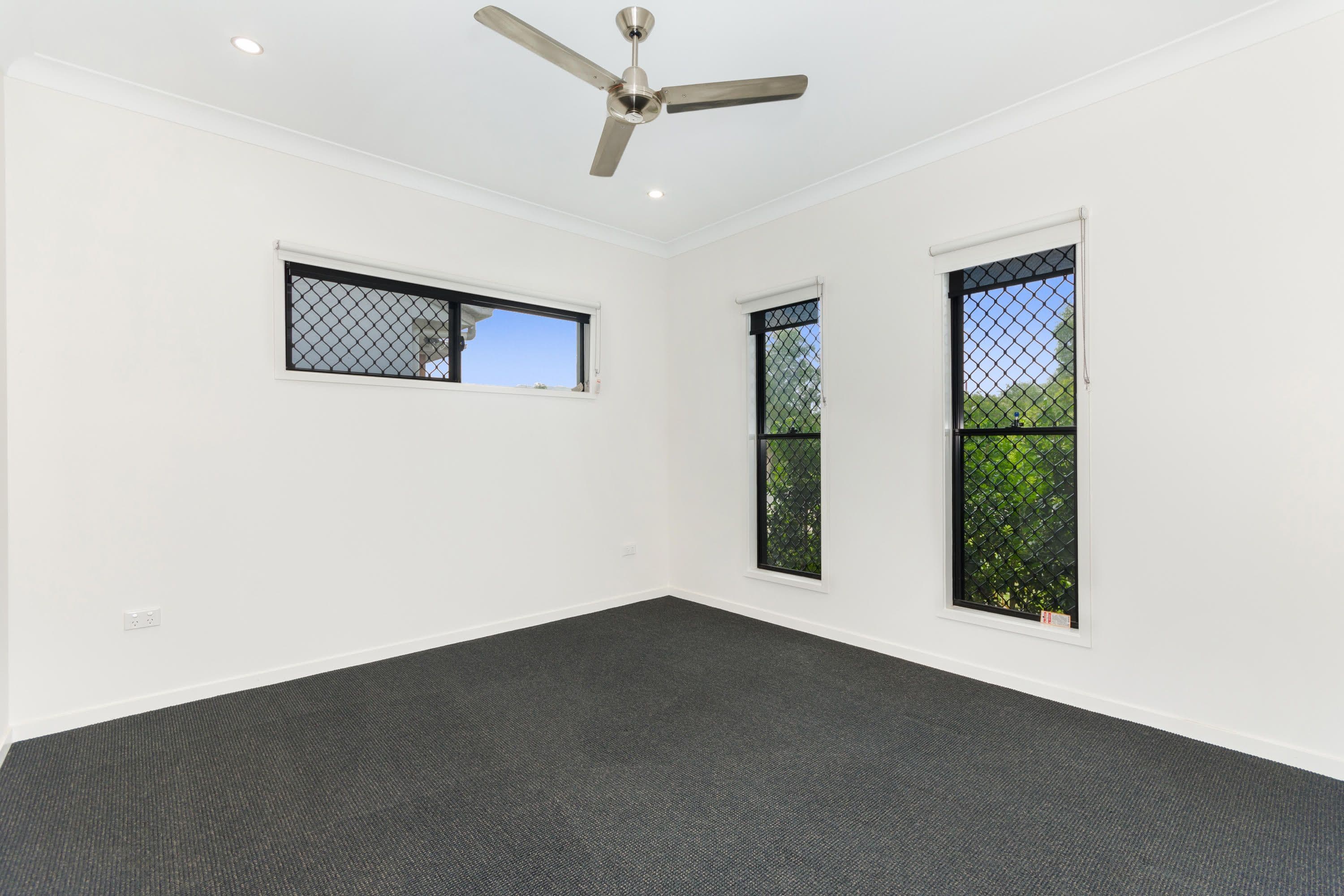 54 Bluewattle Boulevard, Rasmussen QLD 4815, Rasmussen - Thumbnail 5
