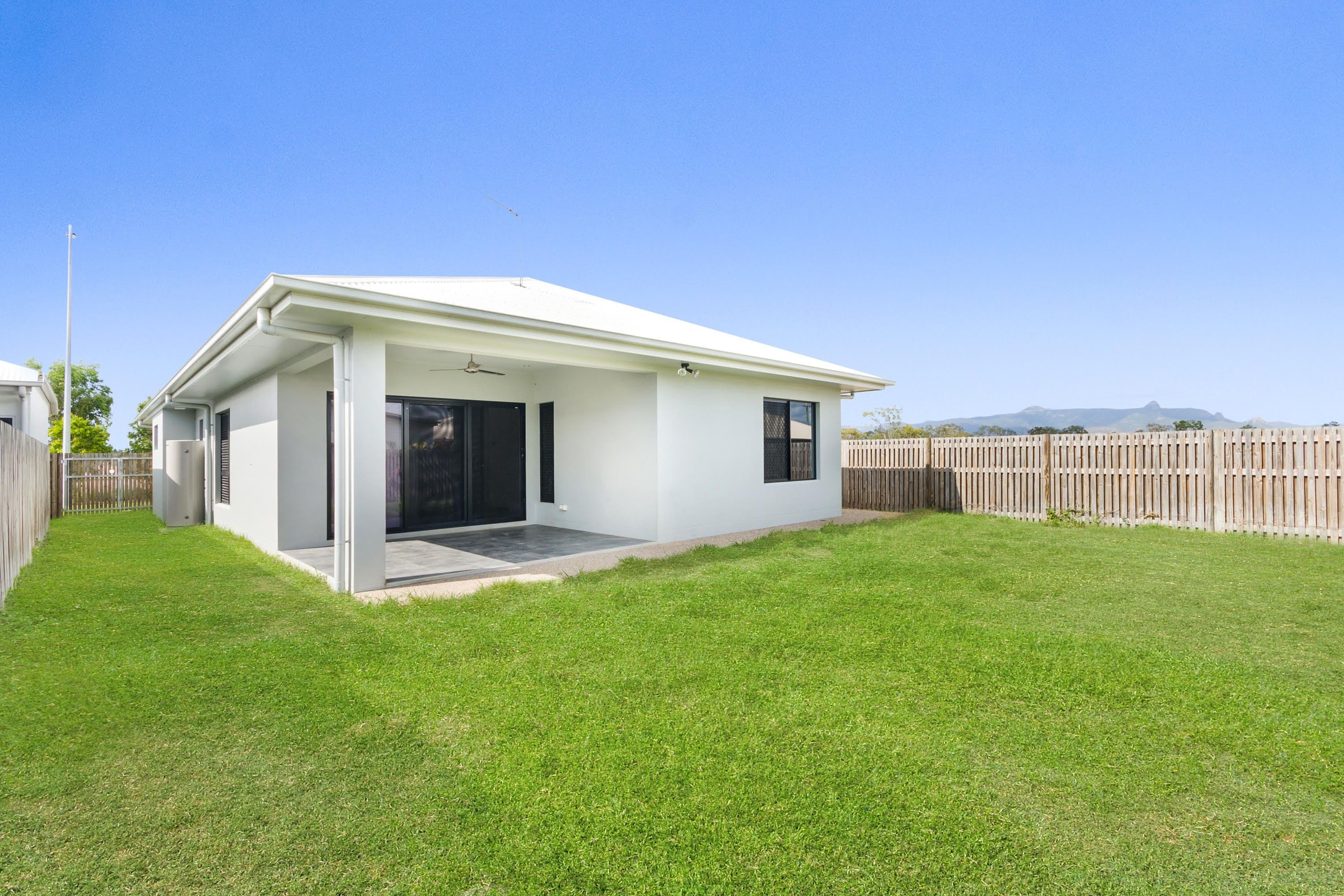 54 Bluewattle Boulevard, Rasmussen QLD 4815, Rasmussen - Thumbnail 8