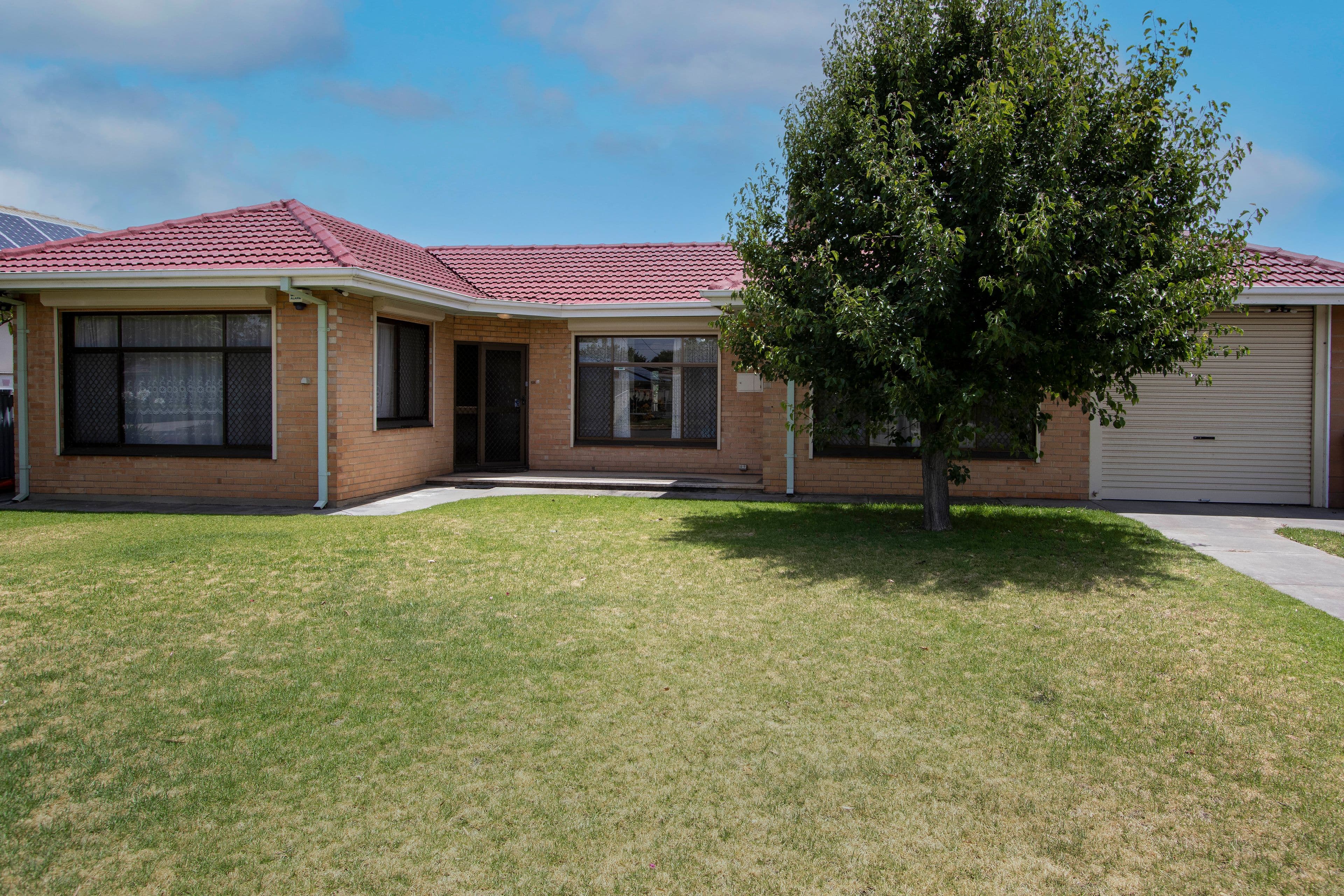 44 Lorraine Avenue, Lockleys SA 5032, Lockleys - Thumbnail 2