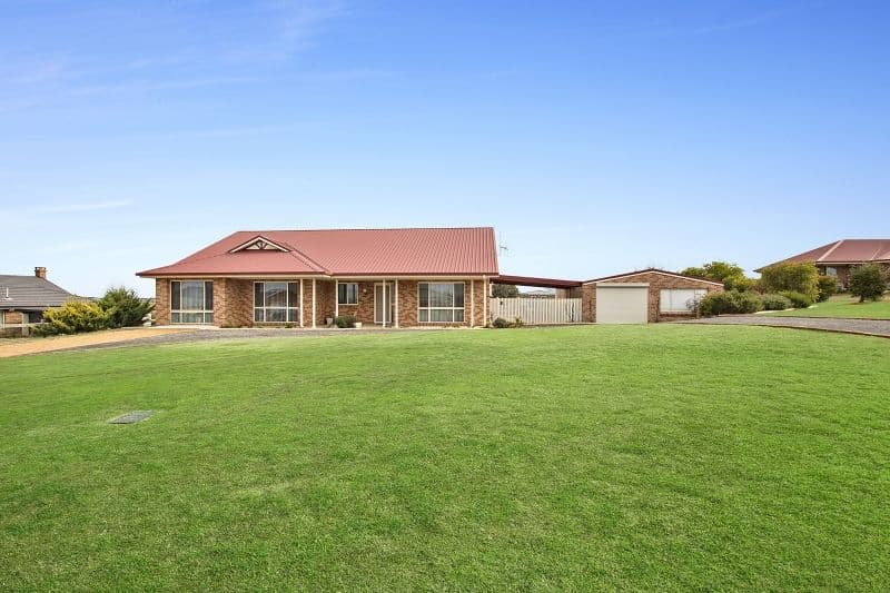8 Mitchell Street, Goulburn - Image 1