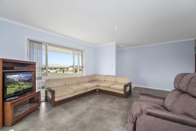8 Mitchell Street, Goulburn - Thumbnail 2