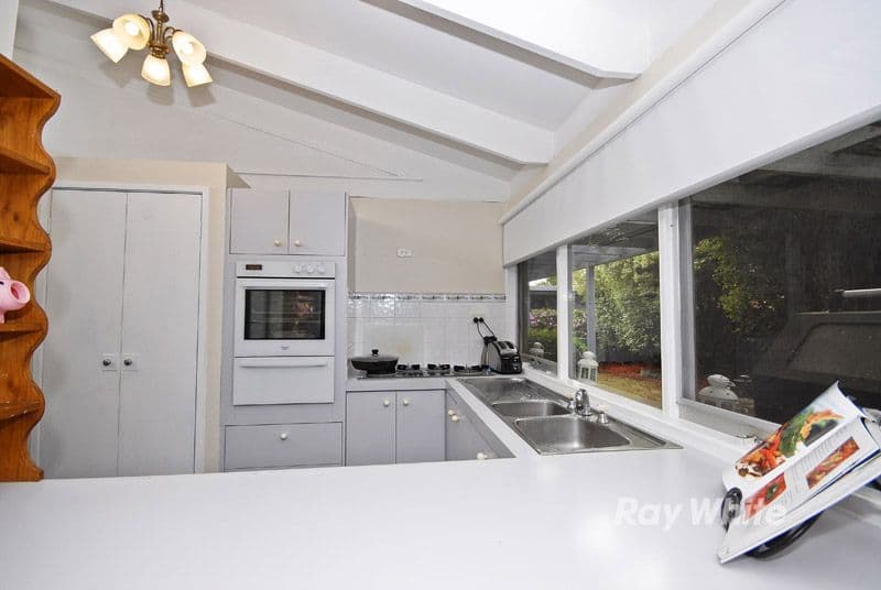 154 Wallace Road, WANTIRNA SOUTH VIC 3152, Wantirna South - Thumbnail 3
