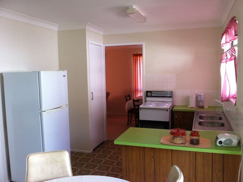 9 Hillsdale Street, STRATHPINE QLD 4500, Strathpine - Thumbnail 5